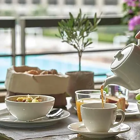 September Thessaloniki Hotel 5*